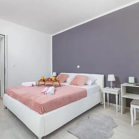 Apartment Lucia Rijeka Exterior photo